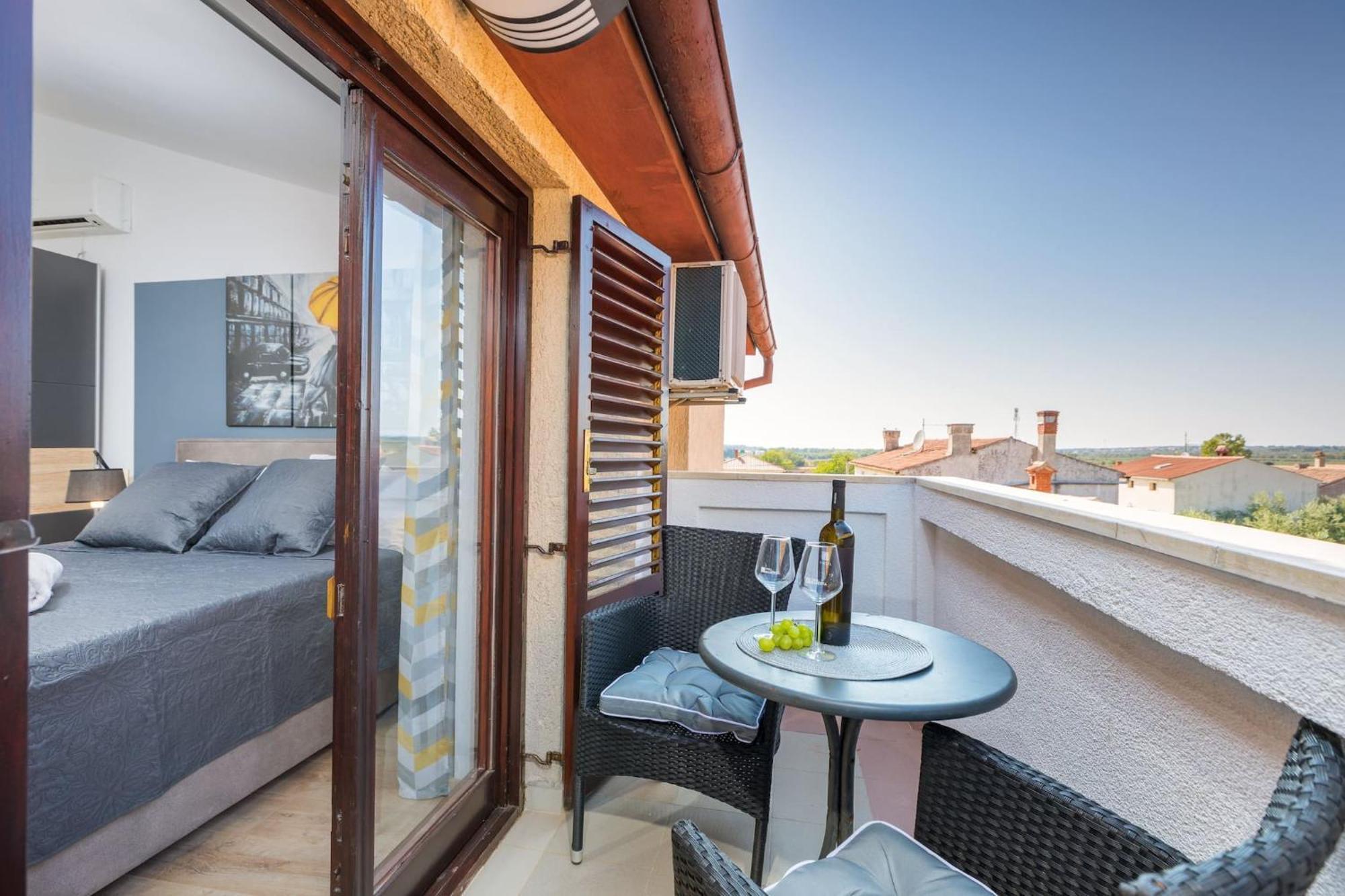 Marceta - Apartments & Rooms With Swimming Pool Fazana Bagian luar foto